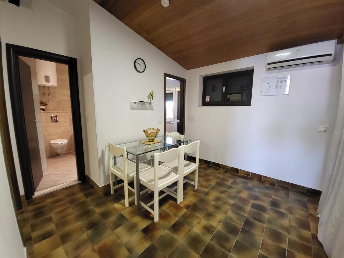 Luce Apartma Makarska